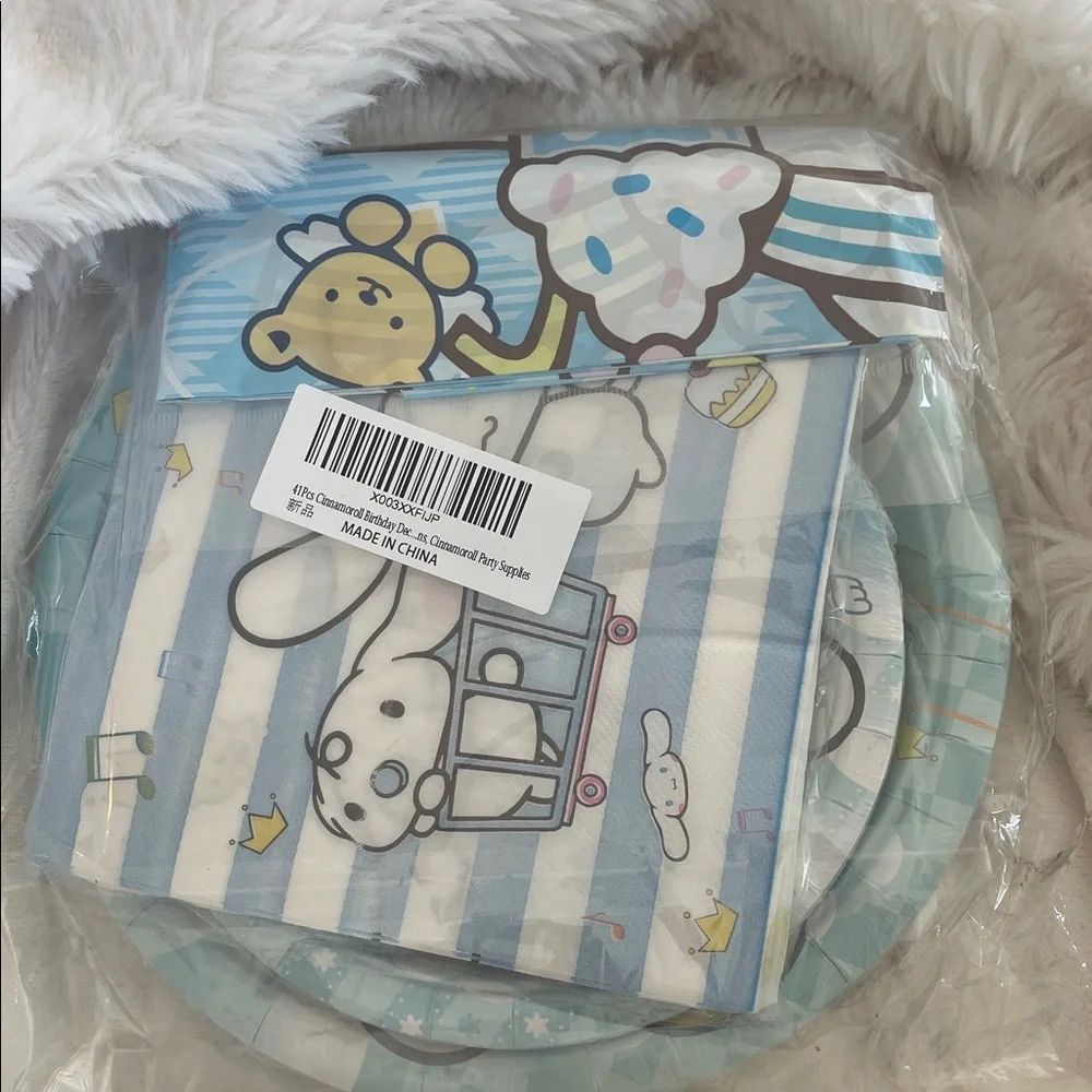 41 piece Cinnamoroll Party Supplies Hello Kitty nwt plates, napkins, tablecloth